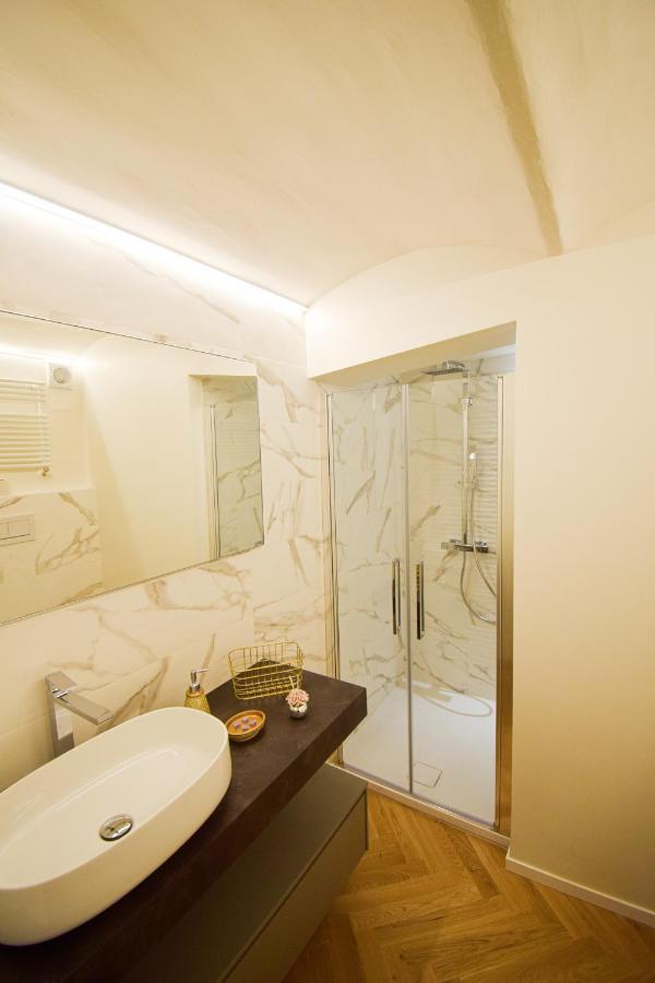 Sibilla Suite Apartment - Via Piella 14 Bolonia Exterior foto